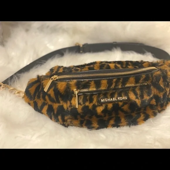 Michael Kors Mott Fur Belt Bag, Acorn Multi NWT - Picture 10 of 11